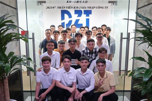 2023年7月1日にDZT18-2期生が入社し、DZTで船舶設計の研修を始めました。